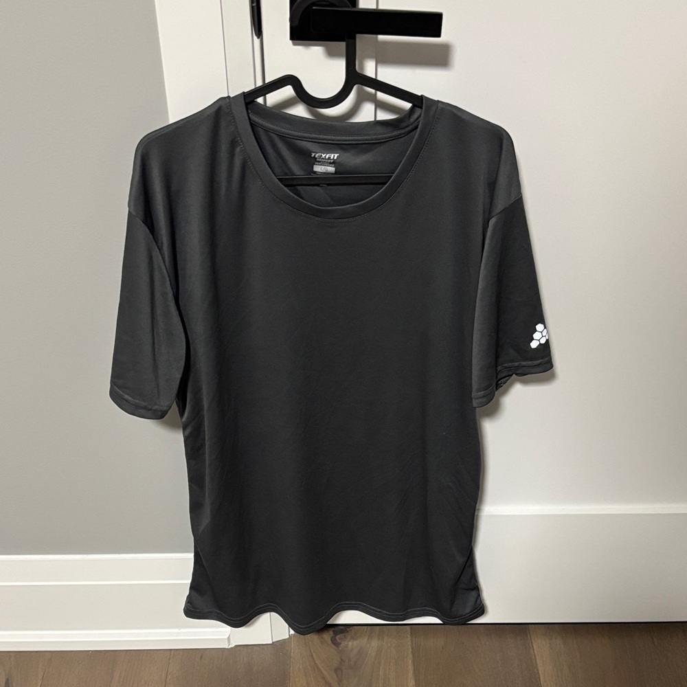 Men's charcoal gym T-shirt